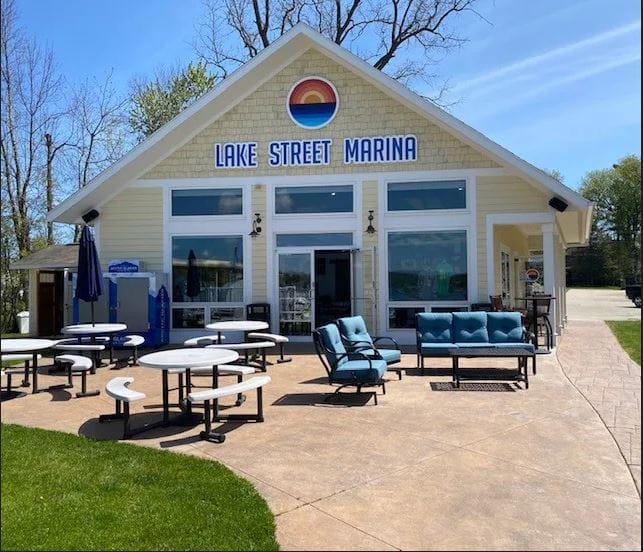 Gage Marine Green Lake